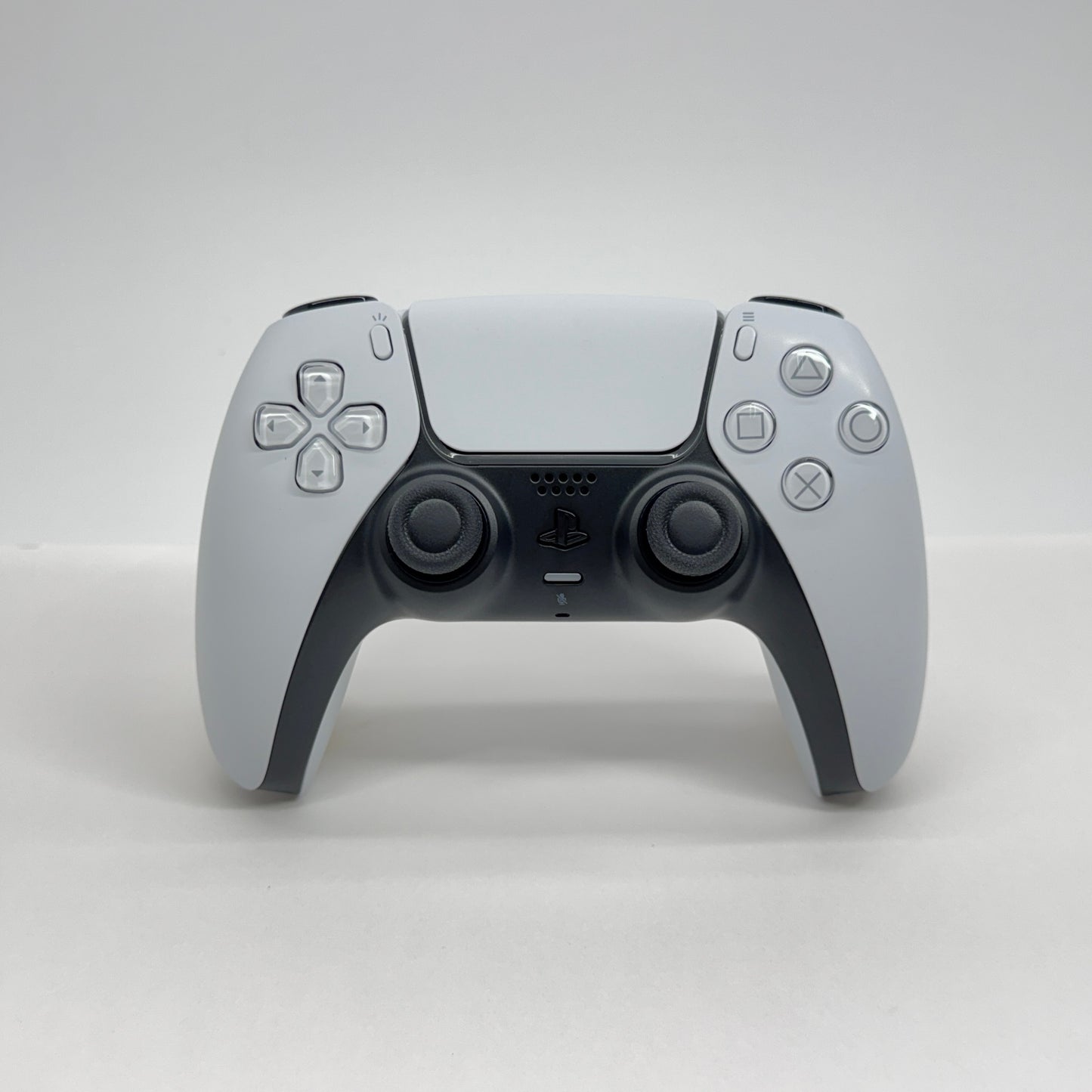 美品 SONY PlayStation 5 pro (PS5 pro) 本体 CFI-7000B01【C7445-140】