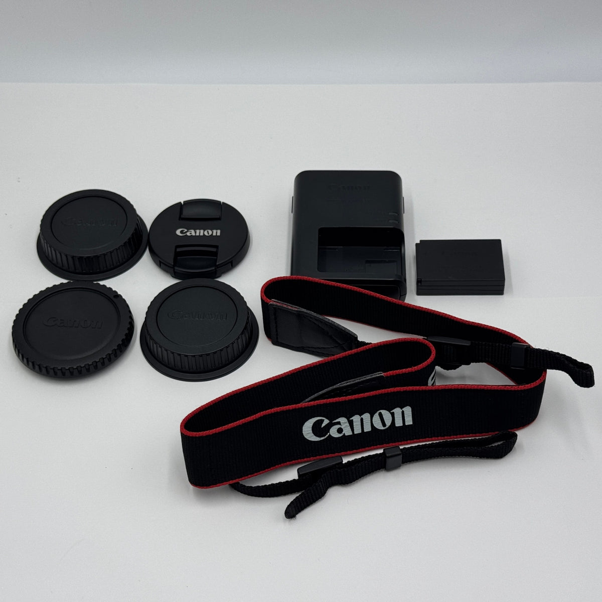 美品 Canon EOS Kiss X7 ダブルズームキット 18-55mm 55-250mm【C9586-80】