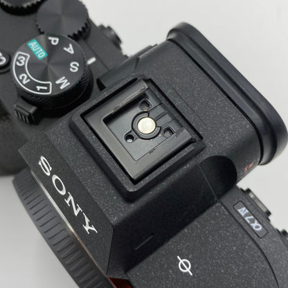 美品 SONY ソニー α7IV ILCE-7M4 ボディ シャッター回数3,447枚 【C5778-60】