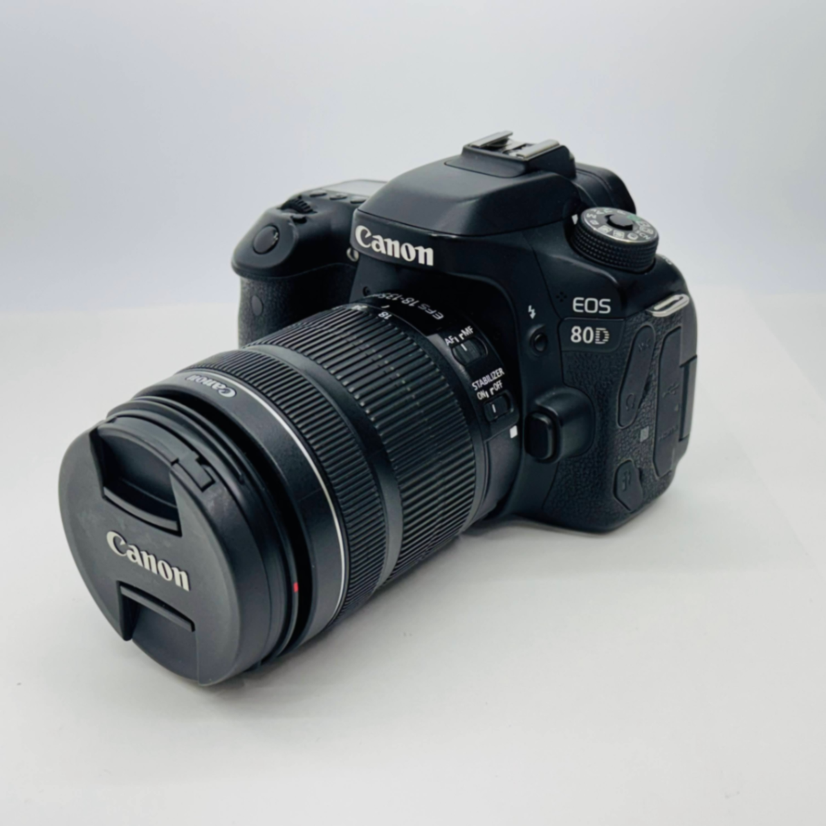Canon EOS 80D EF-S 18-135mm 1:3.5-5.6 IS USM 【C4590-80】