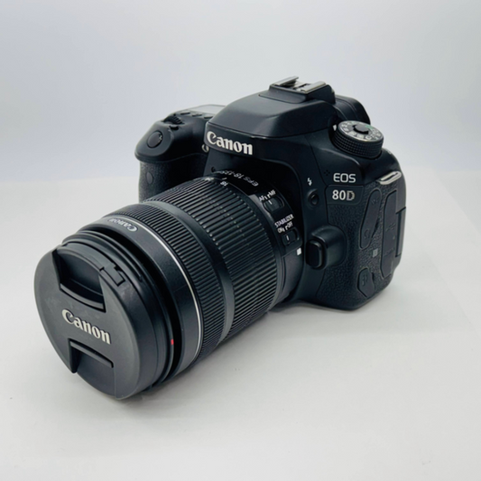 Canon EOS 80D EF-S 18-135mm 1:3.5-5.6 IS USM 【C4590-80】