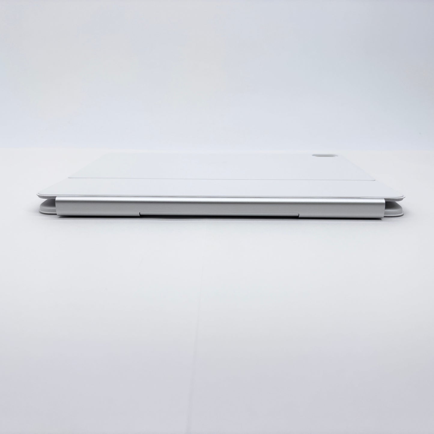 美品 Apple iPad Air Magic Keyboard MDFW4J/A 日本語 ホワイト【C8116-80】