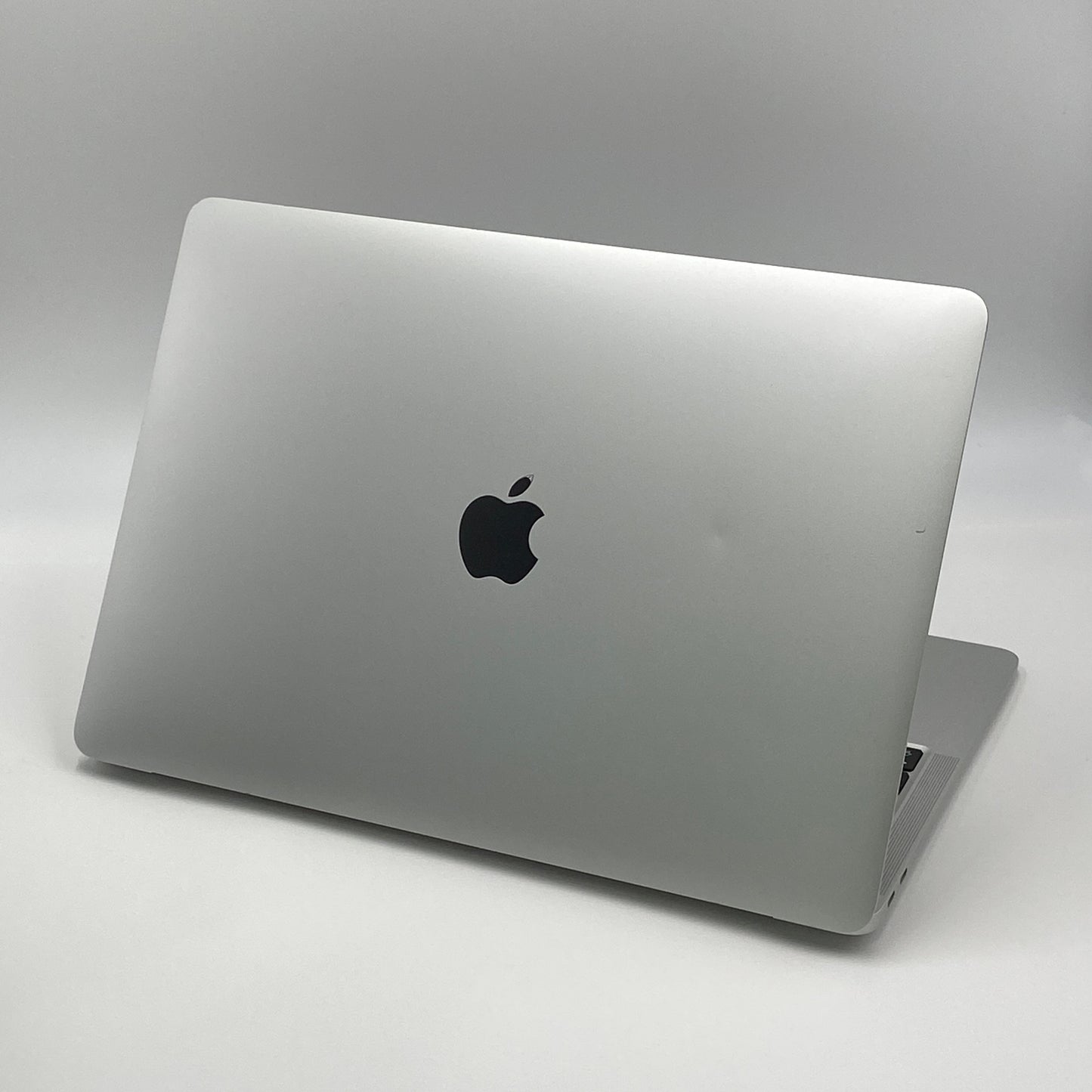MacBook Air M1 2020 13インチ 8C CPU/7C GPU M1 8GB 256GB MGN93J/A バッテリー最大容量95％【C5252-80】