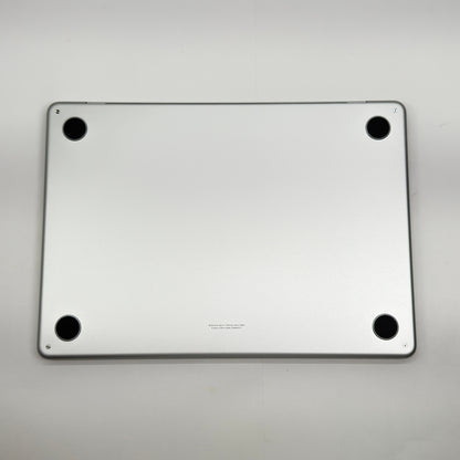 美品 Apple MacBook Air 13インチ 2026 MDH74J/A M5 16GB 512GB シルバー  バッテリー最大容量100%【C7842-80】