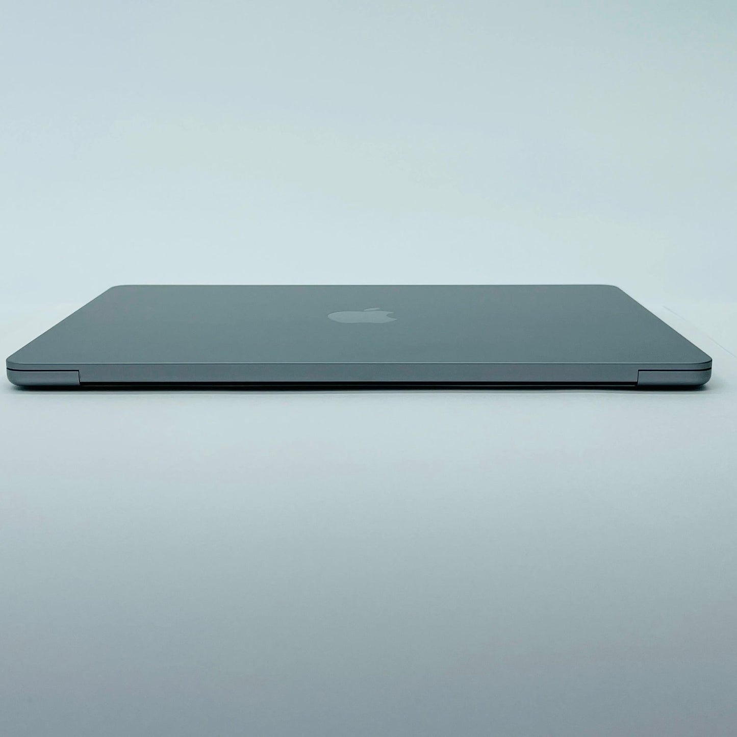 新品同様 美品 Apple MacBook Air M3 13インチ 2024 MXCR3J/A 16GB SSD 512GB スペースグレイ バッテリー最大容量100%【C4911-80】