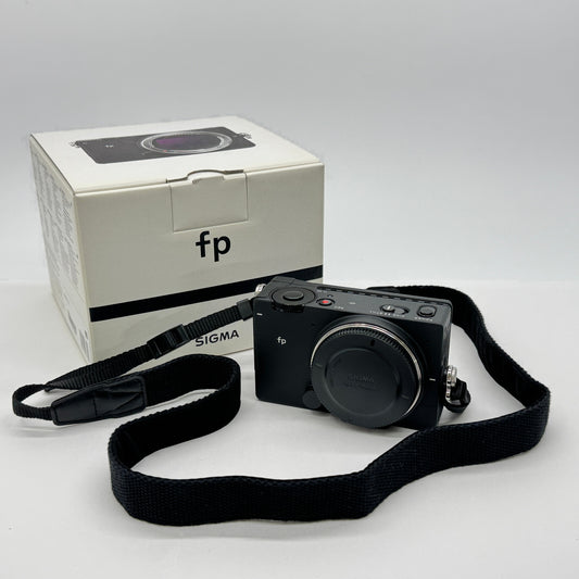 SIGMA fp ボディ バッテリーなどおまけ付き【C7466-80】