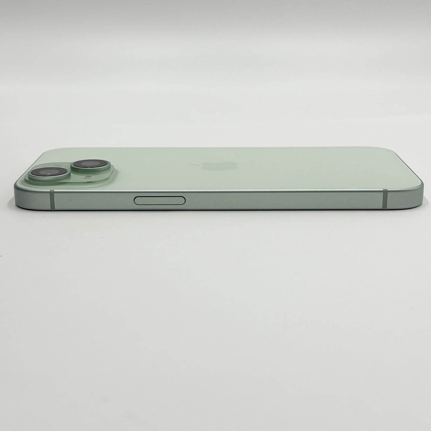新品同様 美品 iPhone 15 128GB SIMフリー MTMM3J/A グリーン バッテリー最大容量93%【C5346-C】