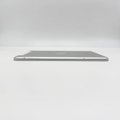 Apple iPad mini 3 64GB MGJ12J/A Cellularモデル シルバー 本体のみ【C8772-C】
