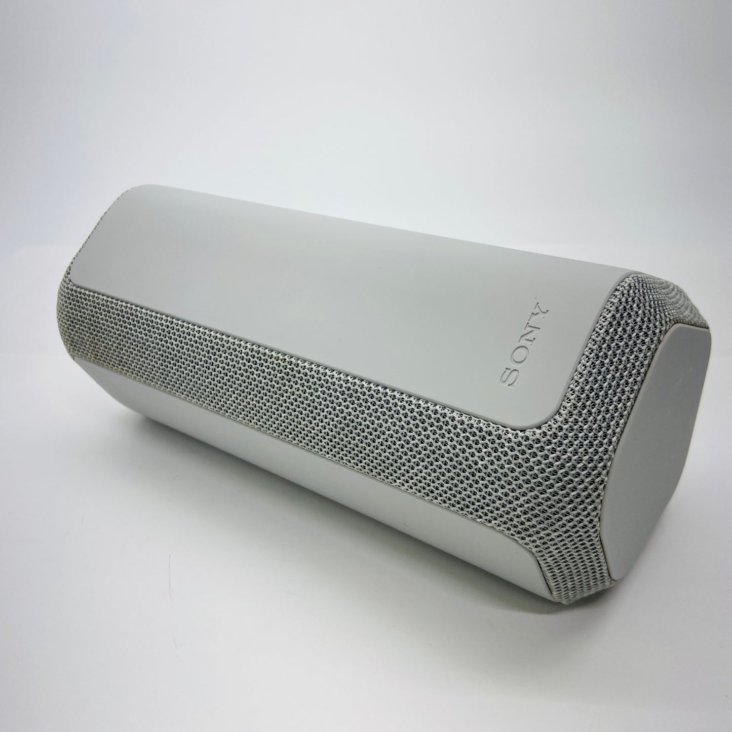 美品 SONY SRS-XE300 GRAY ワイヤレスポータブルスピーカー Bluetooth対応【C4089-80】