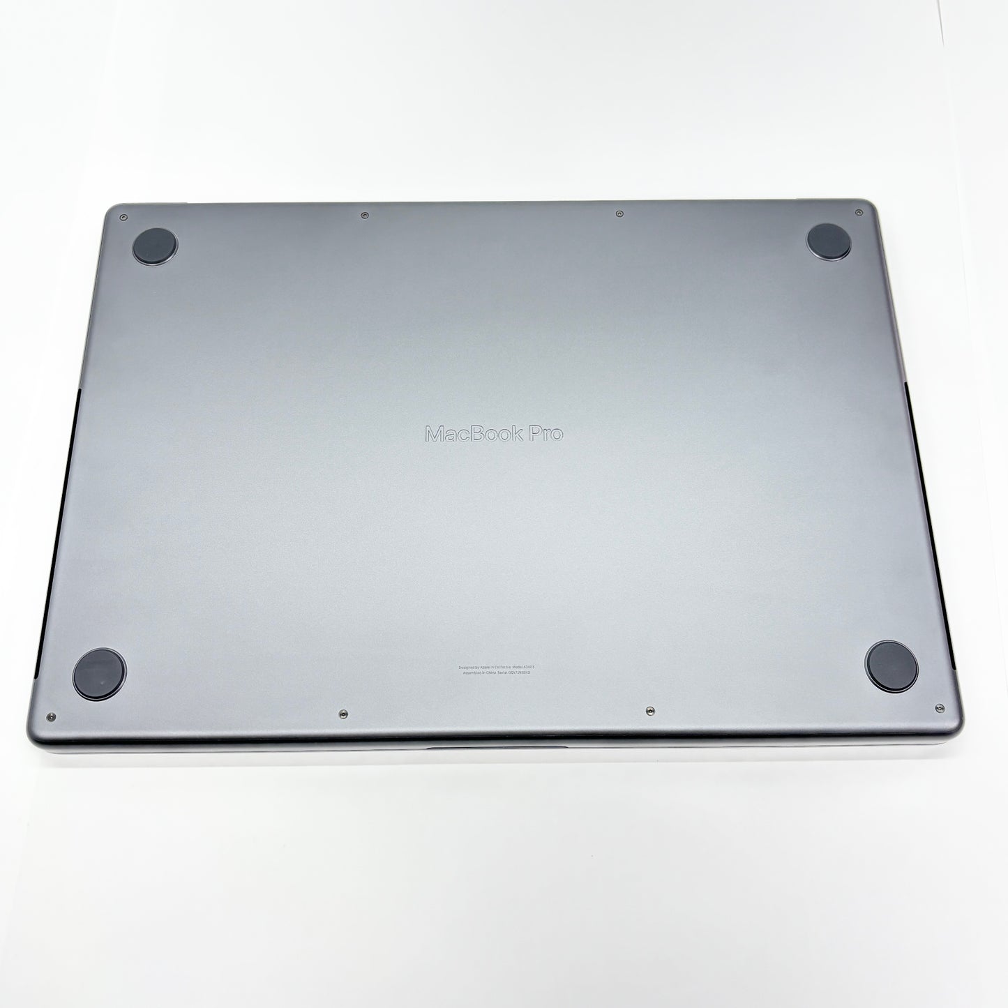 新品同様 美品 Apple MacBook Pro 16.2 インチ 2024年モデル MX2X3J/A スペースブラック M4 Proチップ 14コア 24GB SSD 512GB バッテリー最大容量100%【C5580-100】