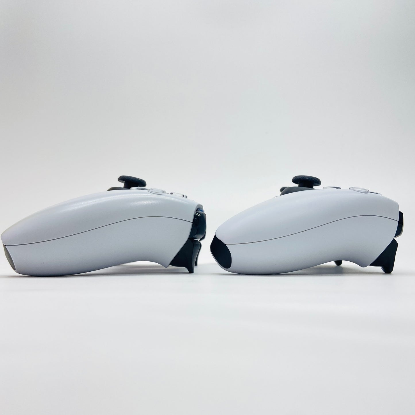 SONY PS5 CFI-1100A コントローラー2個付属 C3742	100サイズ発送