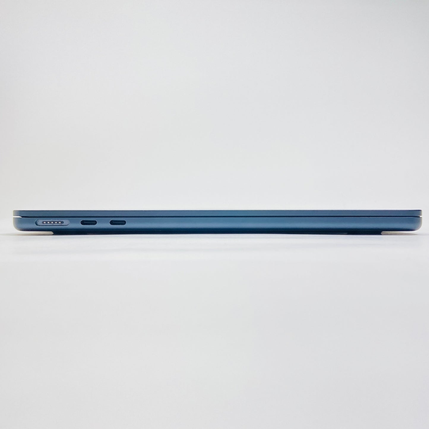 バッテリー最大容量93％ MacBook Air M2 2022 8C CPU/10C GPU 8GB 512GB MLY43J/A C3886 80サイズ発送