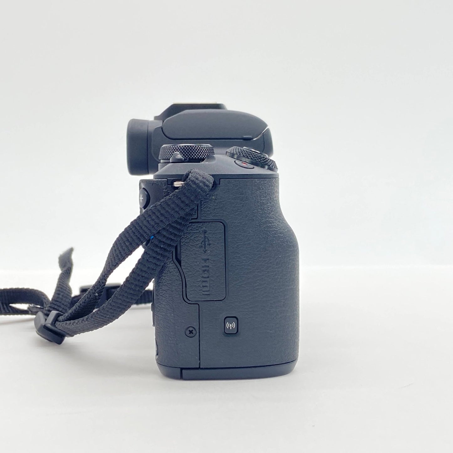 美品 Canon EOS M50 Mark II 15-45mm レンズキット【C6705-60】