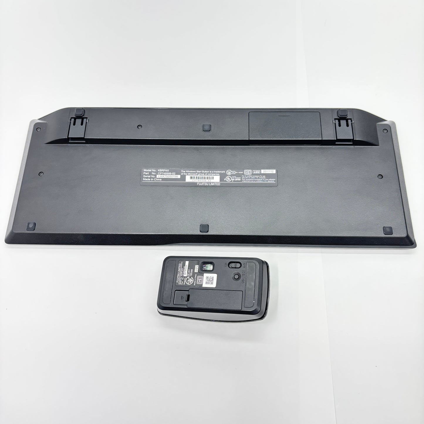 ESPRIMO FH90/B2  FMVF90B2B Core i7-7700HQ 8GB HDD3TB【C5501-160】