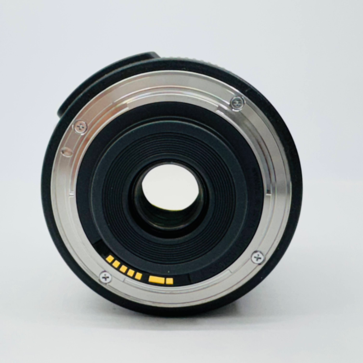 Canon EOS 80D EF-S 18-135mm 1:3.5-5.6 IS USM 【C4590-80】