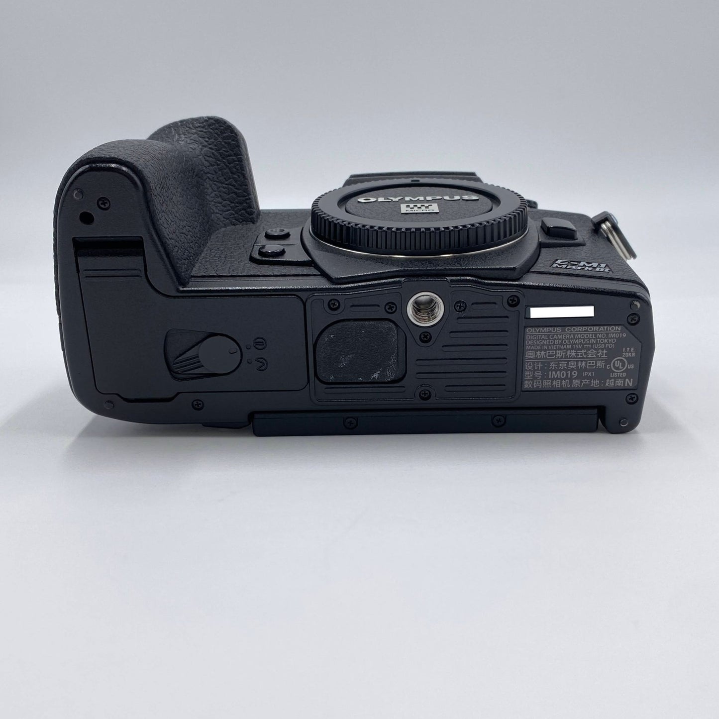 美品 オリンパス OLYMPUS OM-D E-M1 Mark III IM019 ボディ 【C4704-60】