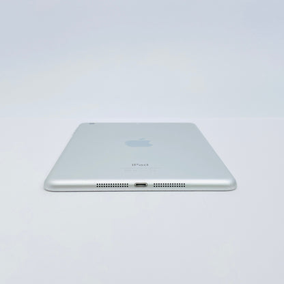 iPad mini 3 Wi-Fiモデル 64GB シルバー MGGT2J/A【C7023-60】