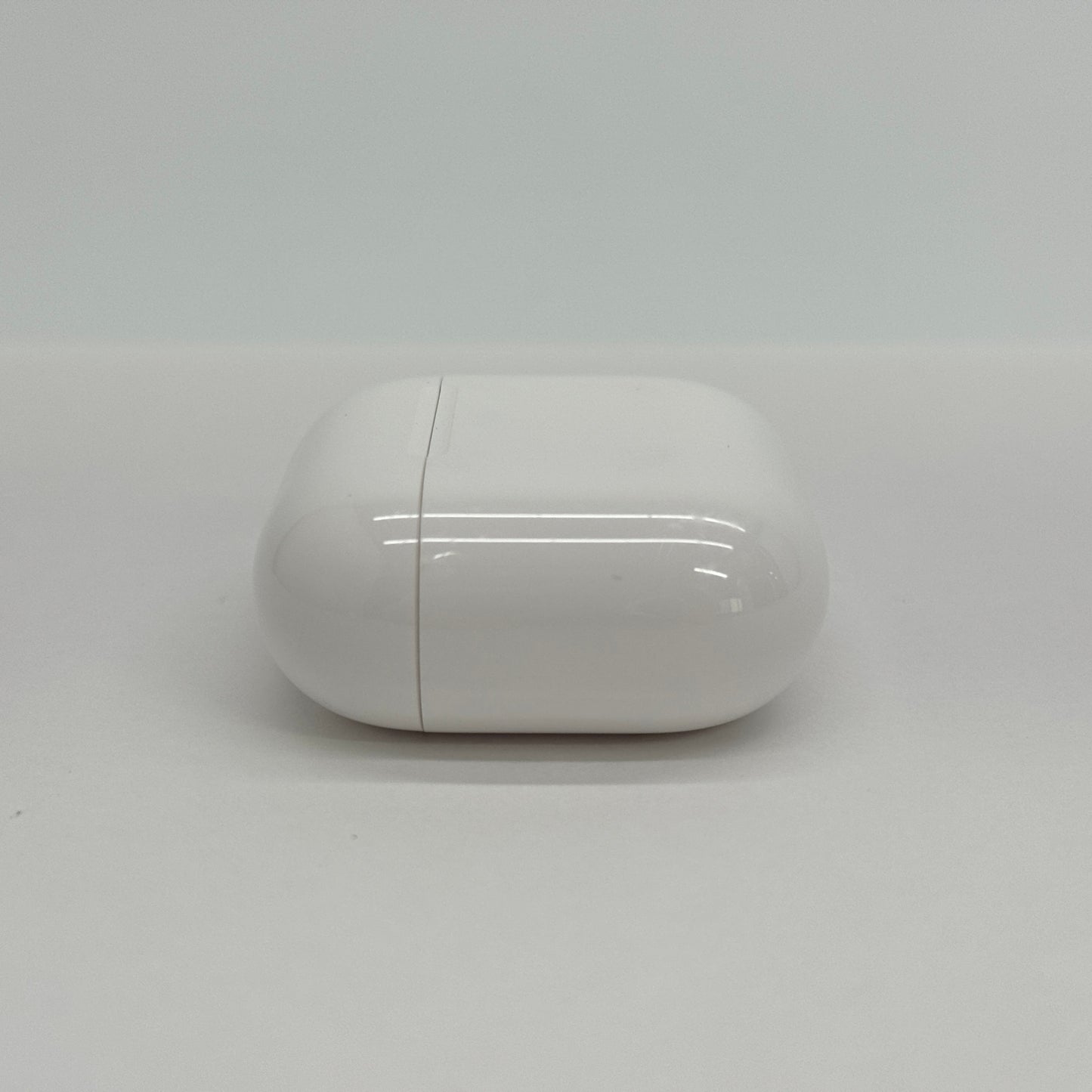 Apple AirPods 4 (ANC)  A3056 A3055 A3059 Bluetooth ノイズキャンセリング搭載【C7374-N】