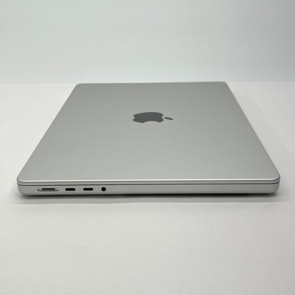 美品 Apple Macbook Pro M4 14インチ 24GB SSD 1TB MCX14J/A シルバー バッテリー最大容量100%【C6379-80】