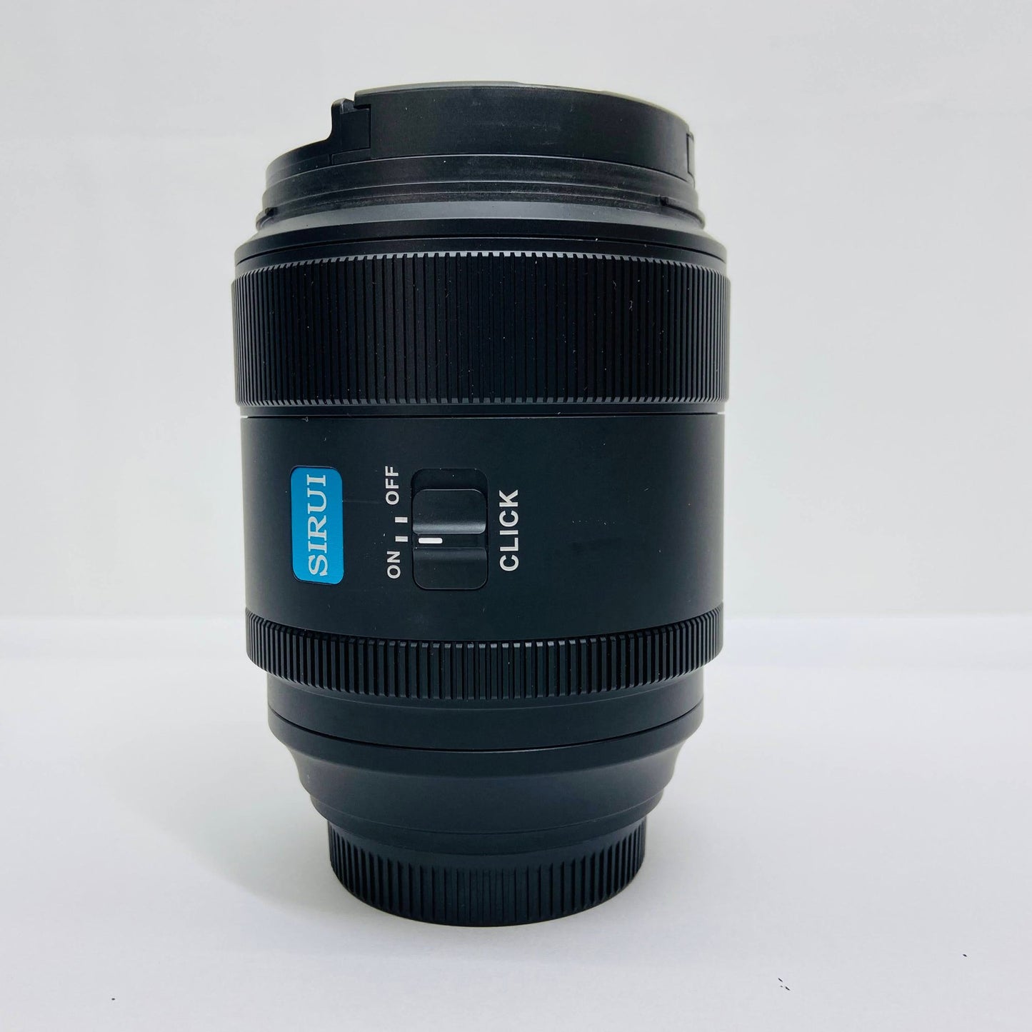 美品 SIRUI Aurora 85mm F1.4  For FUJIFILM Xマウント　箱あり C3774 80サイズ発送