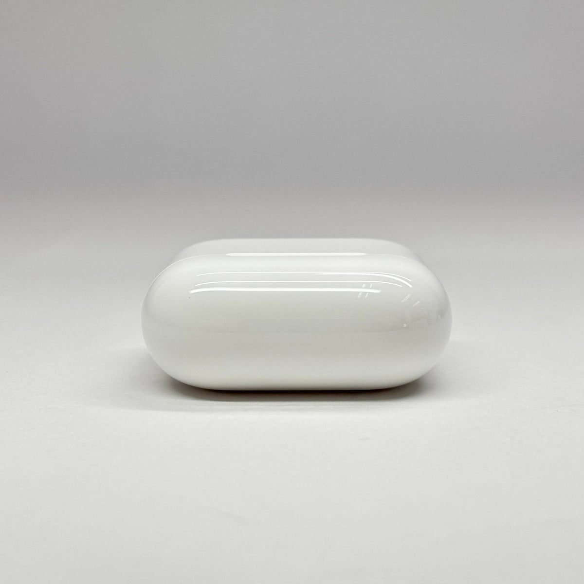 美品 AirPods 4 MXP93J/A （アクティブノイズキャンセリング搭載モデル）【C9028-C】