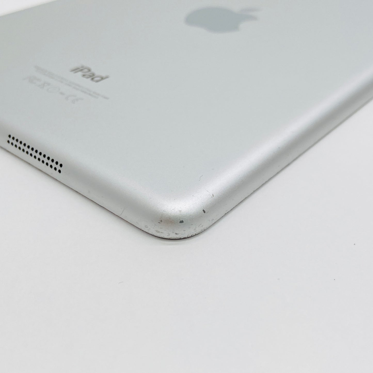 iPad mini 3 Wi-Fiモデル 64GB シルバー MGGT2J/A【C7023-60】