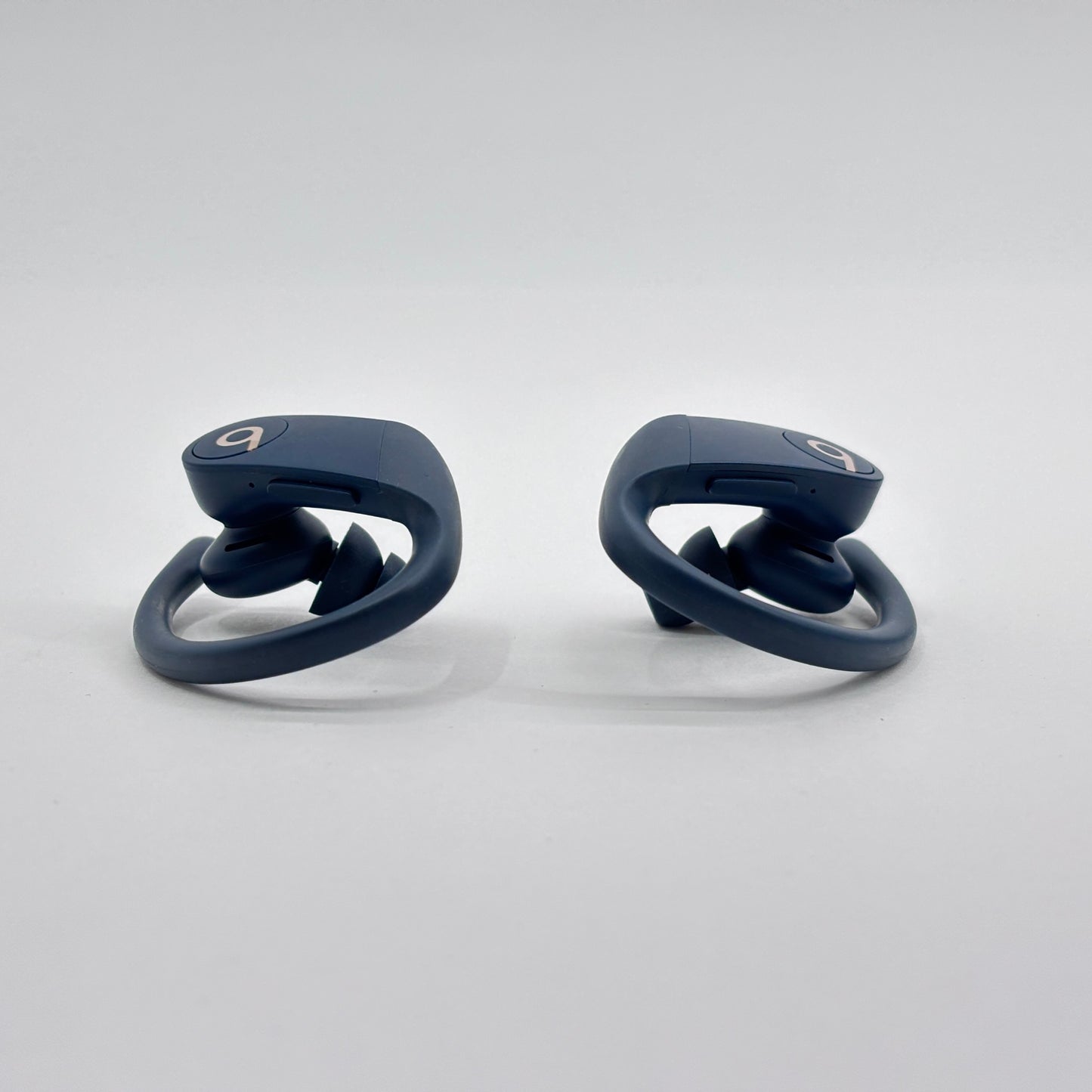 美品 POWER BEATS PRO MV702PA フルワイヤレスイヤホン ネイビー【6171-60】