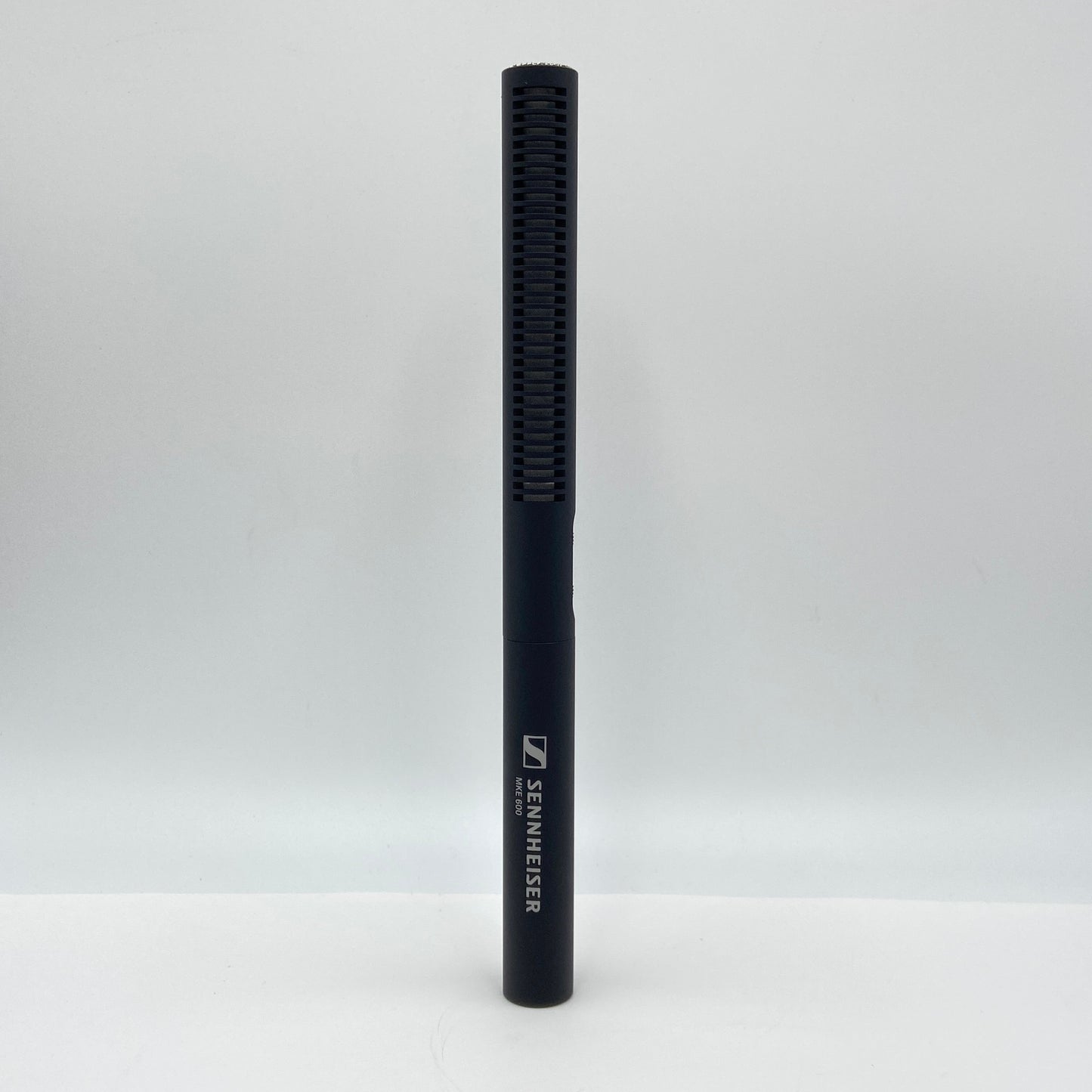 美品 SENNHEISER MKE 600 ショットガンマイク（カメラ用マイク）付属品完備	【C5209-80】