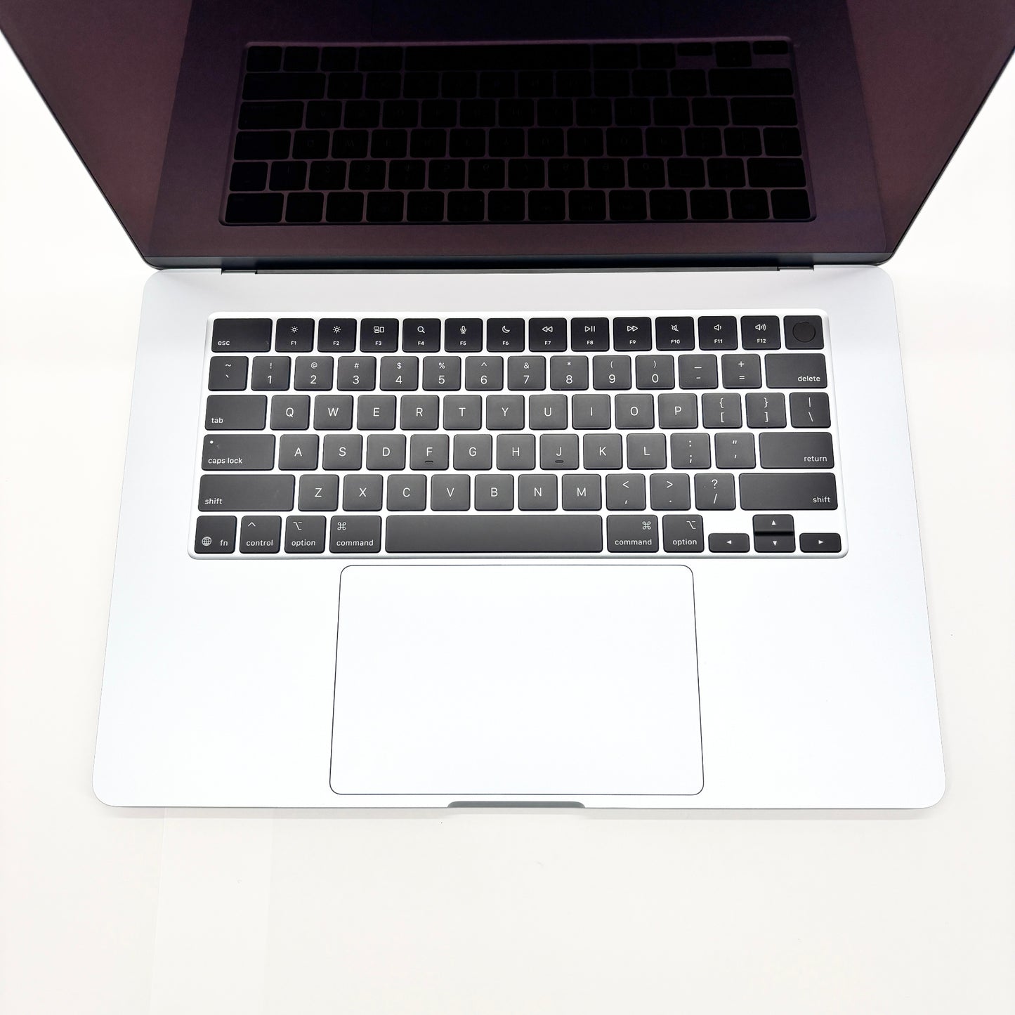 美品 バッテリー最大容量100% MacBook Air 2025 15インチ M4 16GB 512GB MC7C4ZP/A スカイブルー US配列【C8552-80】