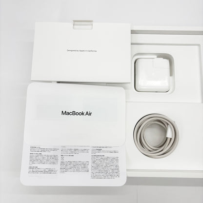 美品 MacBook Air M4 13インチ 16GB  256GB スターライト MW0Y3J/A スターライト バッテリー最大容量100% 【C8797-80】