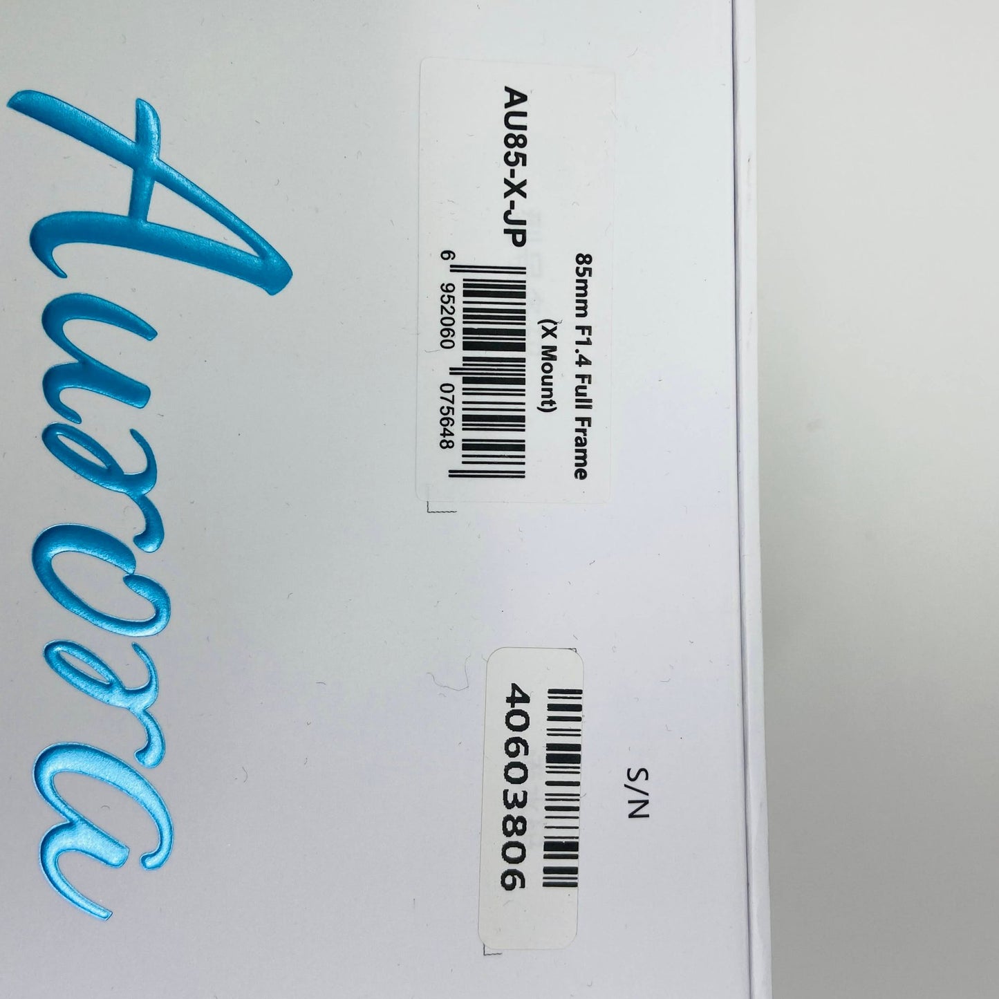 美品 SIRUI Aurora 85mm F1.4  For FUJIFILM Xマウント　箱あり C3774 80サイズ発送