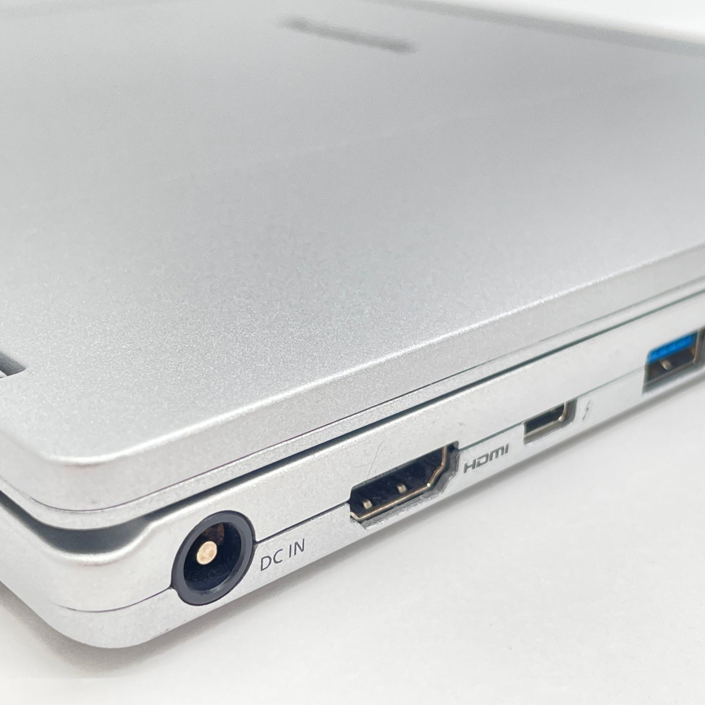 パナソニック Let's note QV9 (CF-QV9TFLVS)  Core i7-10810U 16GB SSD 512GB Windows11 Pro  LTEモデル バッテリー最大容量96% 【C6764-80】