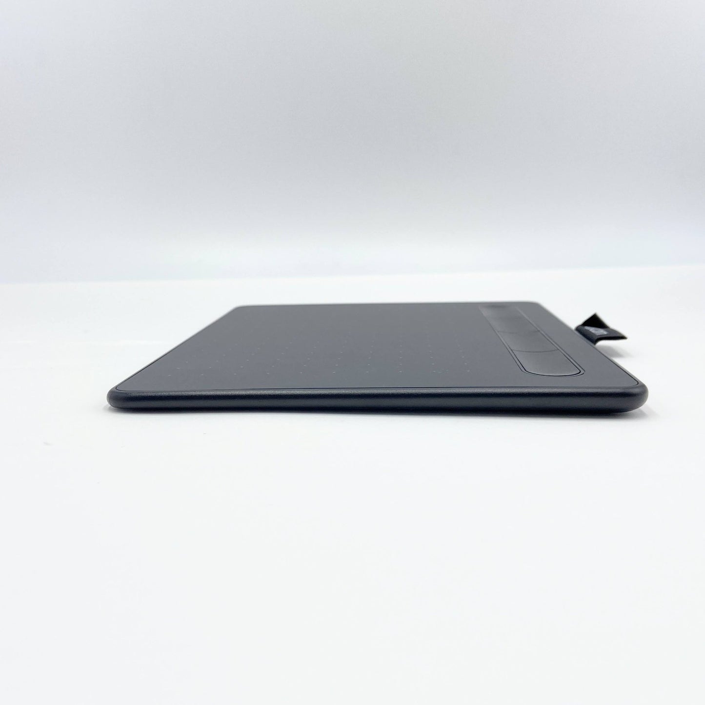 Wacom Intuos CTL-4100/K0	ペンタブレット【C5289】