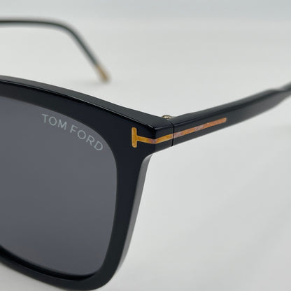 美品 未使用 TOM FORDトムフォード サングラス　TF949-D/01A 【C5049-60】