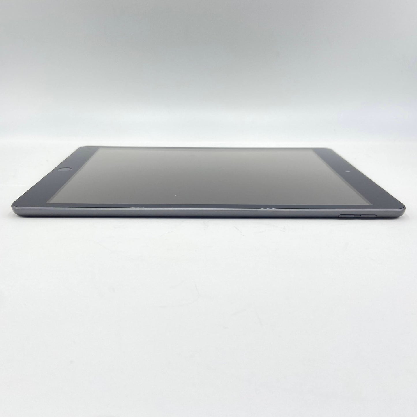 美品 iPad 第9世代 Wi-Fi 64GB MK2K3J/A スペースグレイ バッテリー最大容量96%【C5171-60】