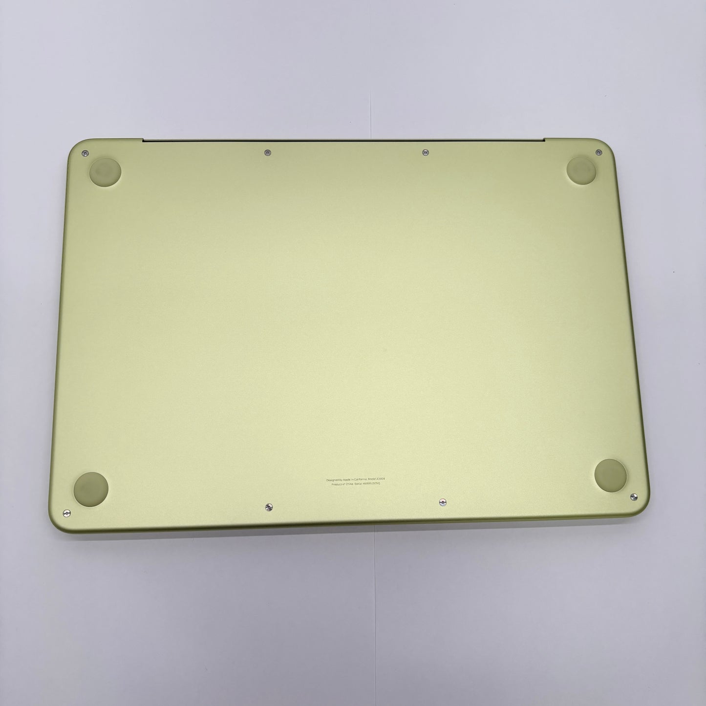 美品 MacBook Neo A18 Pro 8GB 512GB MHFE4J/A シトラス 充放電回数8回 バッテリー最大容量100% 付属品完備【C7997-80】