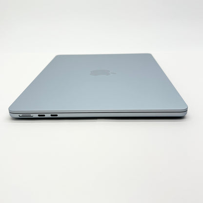美品 Apple MacBookAir 13インチ M5 16GB 512GB バッテリー最大容量100% スカイブルー【C8380-80】