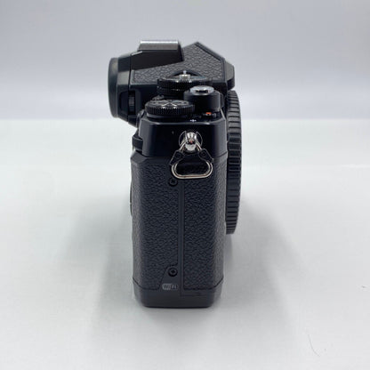 美品 ニコン Nikon Zfc 16-50 VR レンズキット シャッター回数2,242回 【C5630】