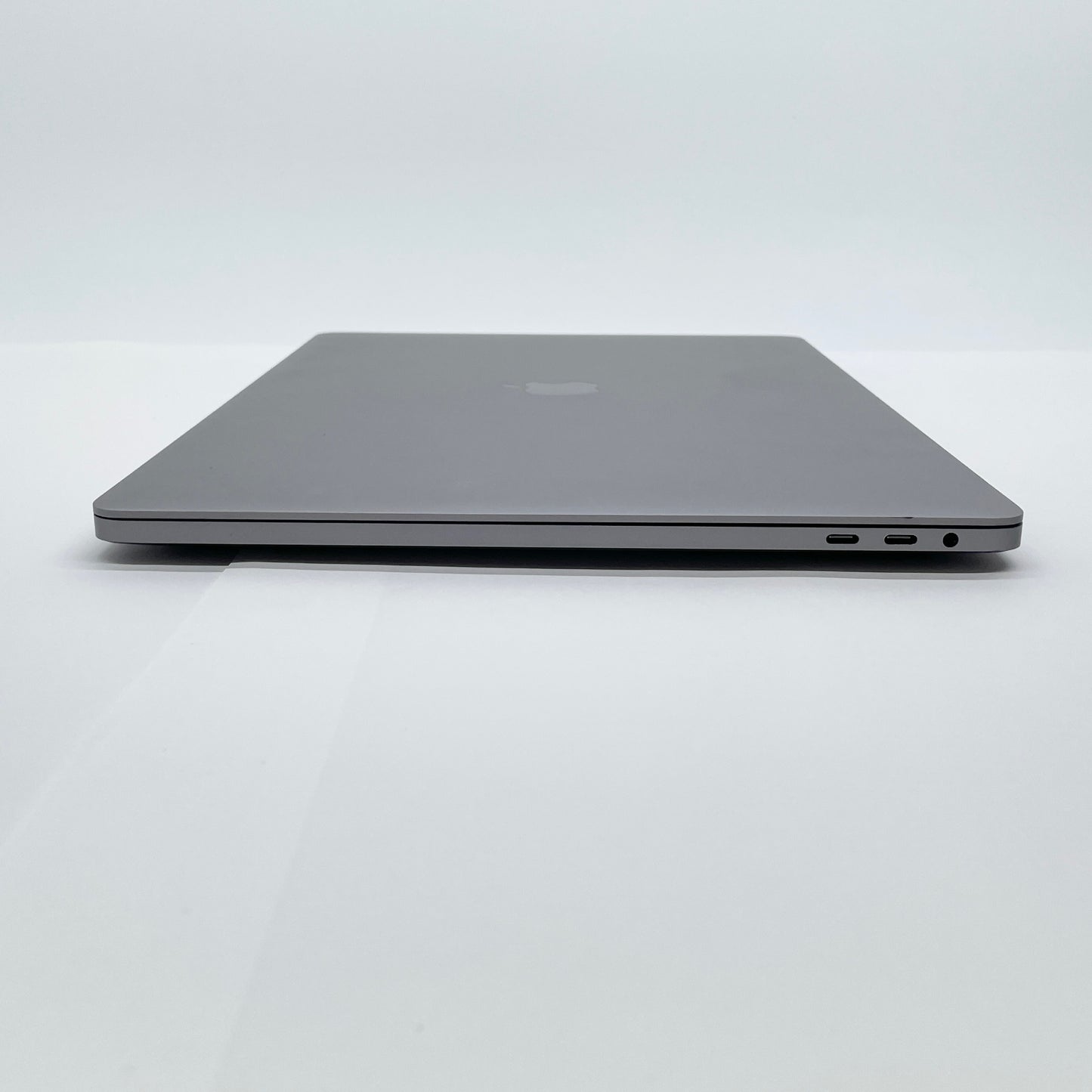 Apple MacBook Pro 16インチ 2019 i9 2.3GHz 16GB 1TB SSD Radeon Pro 5500M スペースグレイ 【C8379-80】