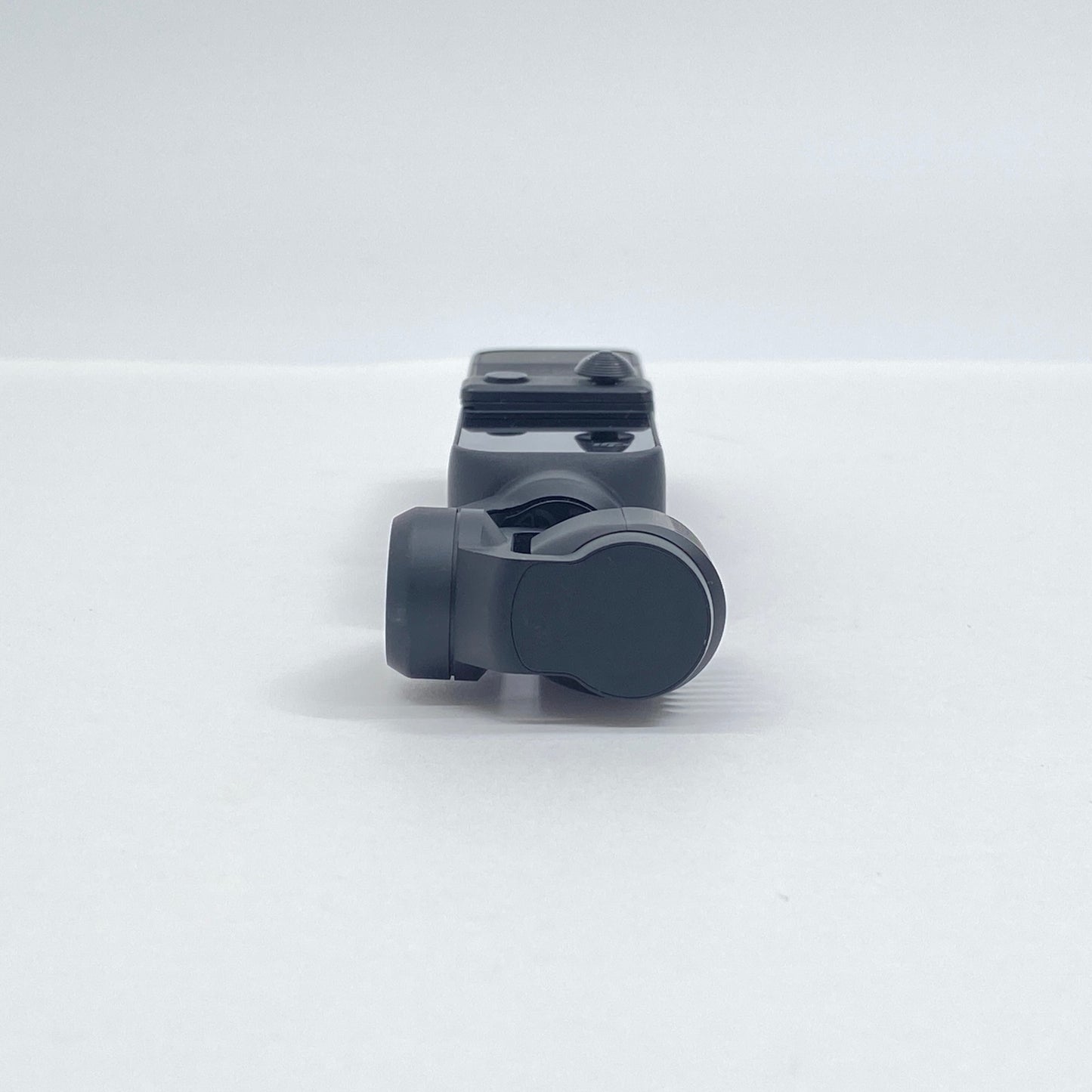 美品 DJI Pocket 2 カバー・広角レンズ・スマートフォンアダプター(Lightning)付属【C7077-60】