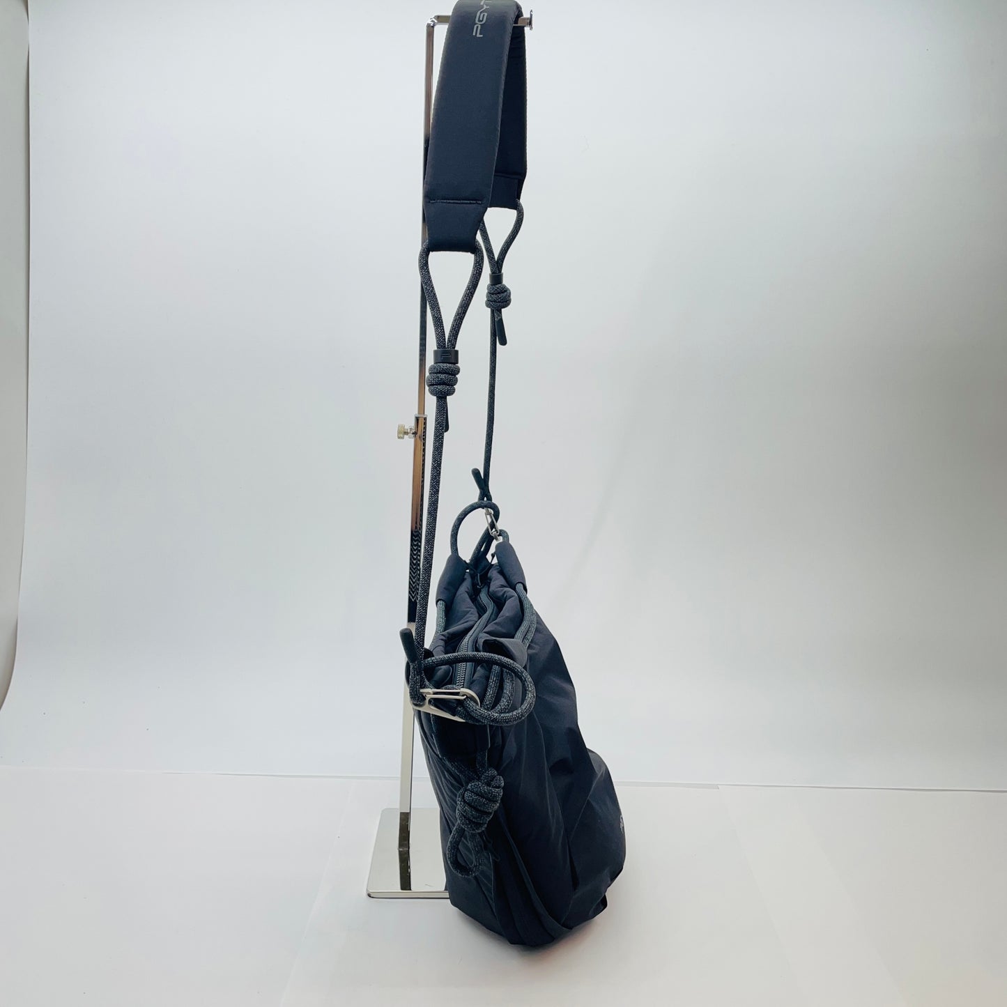 美品 PGYTECH OneGo Rope Strap Bag ブラック カメラバッグ【C4367】