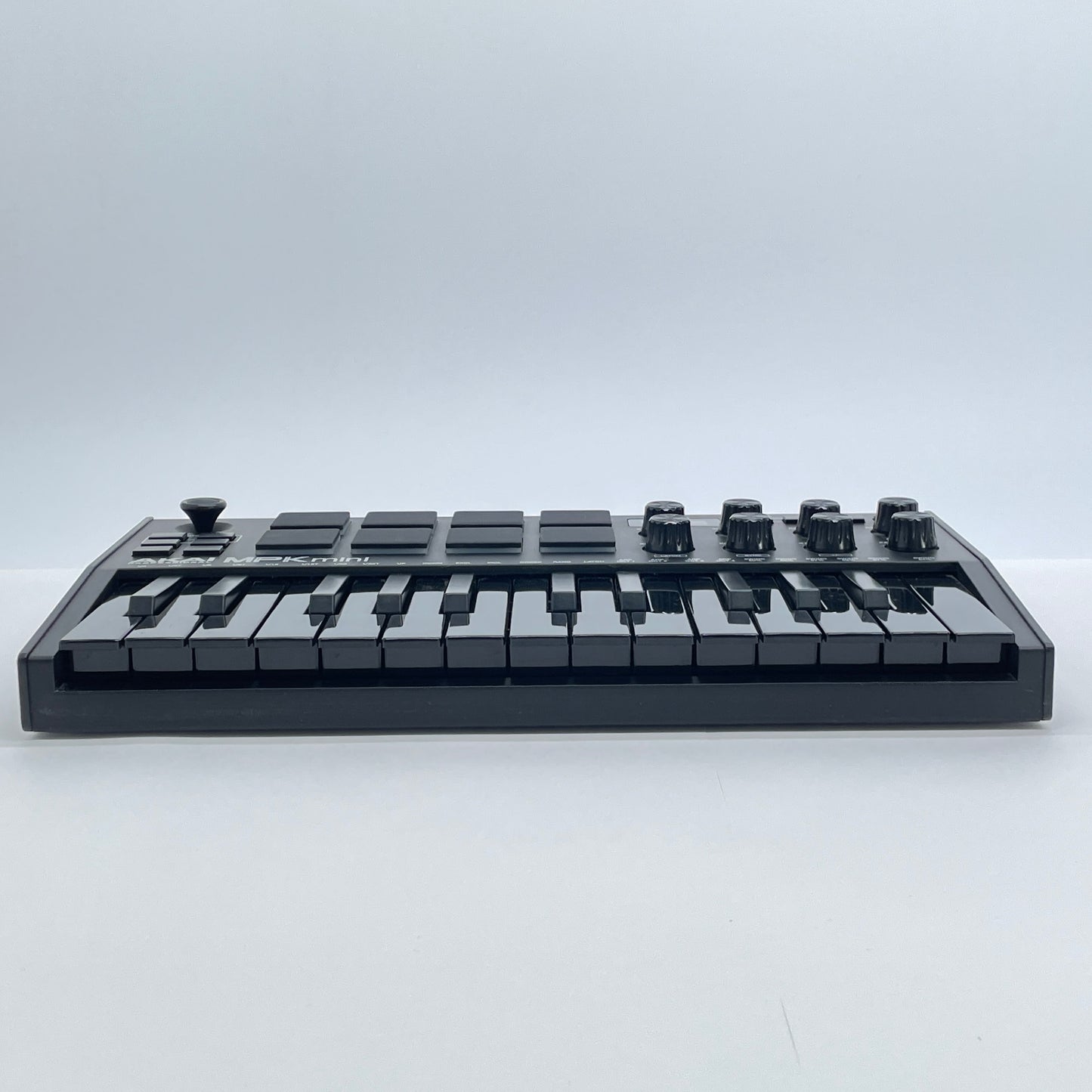 現状品 AKAI MPK mini MIDIキーボード ブラック【C7122-80】