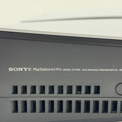 美品 SONY PlayStation 5 pro (PS5 pro) 本体 CFI-7000B01【C7445-140】