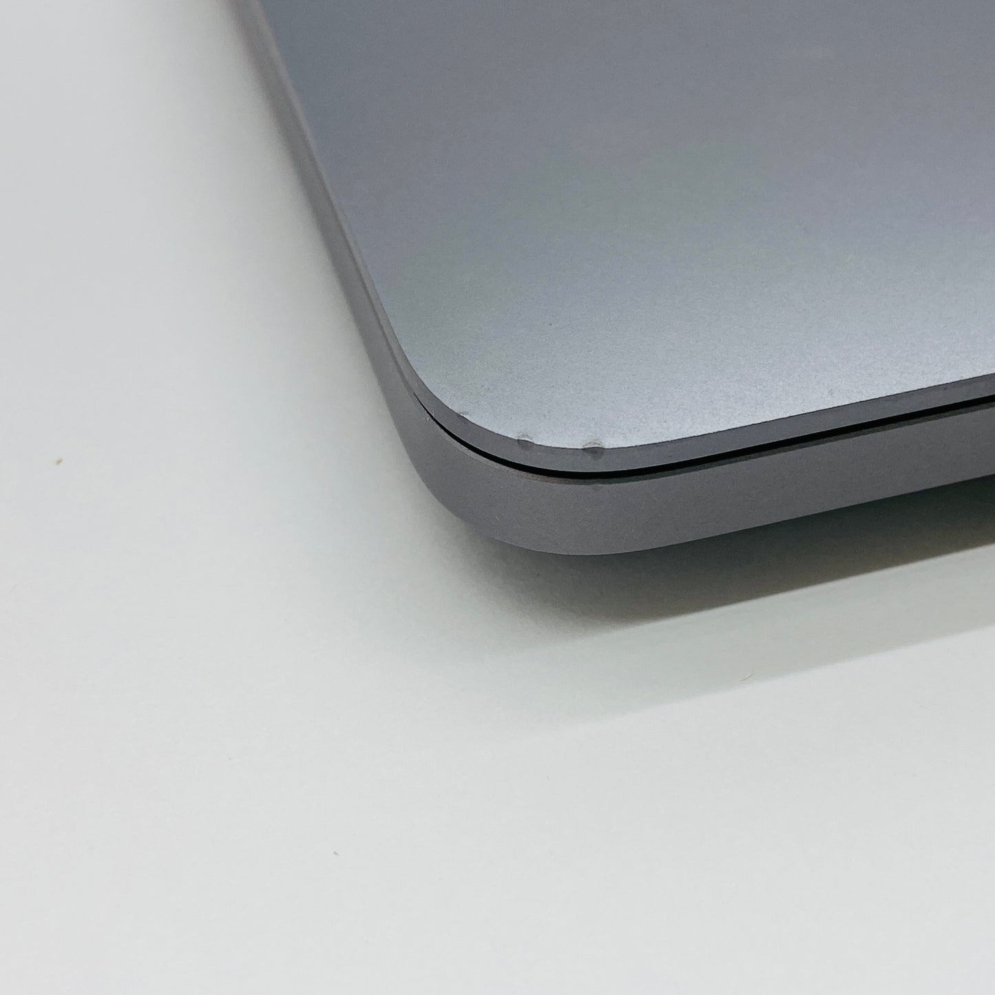 MacBook Pro 13インチ 2020 A2251 Core i7 2.3GHz 16GB SSD512GB 【C4263-80】