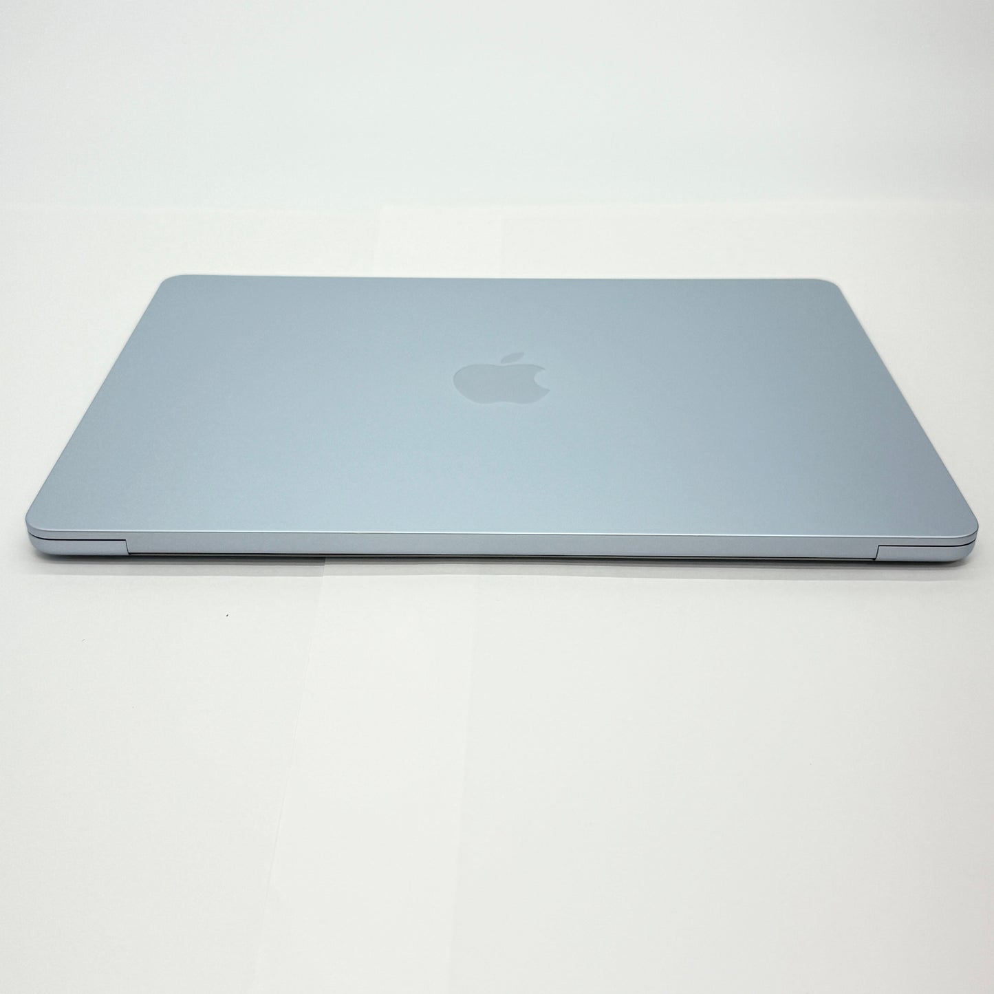 新品同様 美品 Apple MacBook Air 13インチ M4 2025 24GB 512GB 10コアCPU/10コアGPU MC6V4J/A 充放電回数3回 バッテリー最大容量100%【C5278-80】