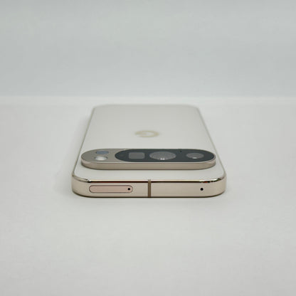 美品 Google Pixel 10 Pro 256GB Porcelain【C6835-C】