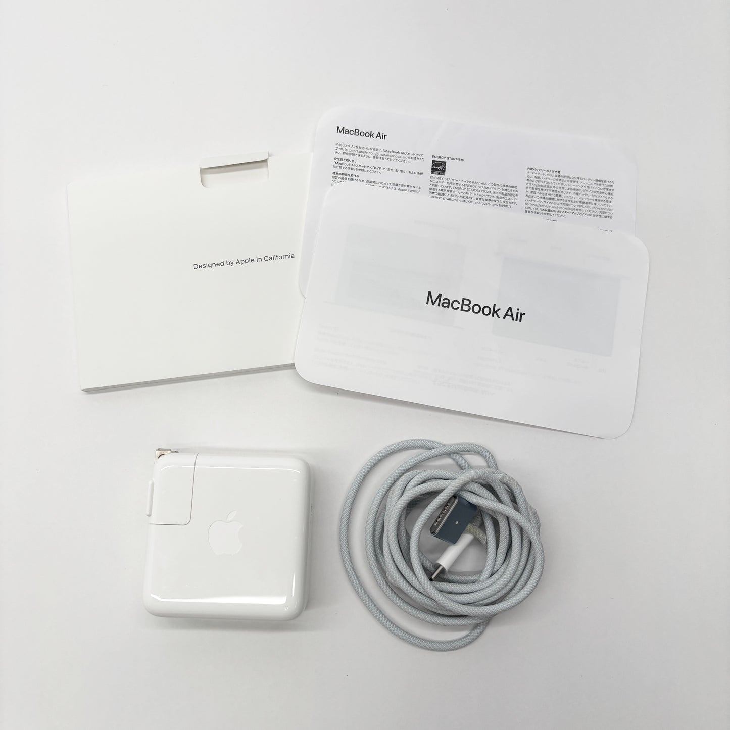 美品 MacBook Air 15インチ M4 CPU10コア GPU10コア 16GB 256GB スカイブルー バッテリー最大容量100%【C8103-80】