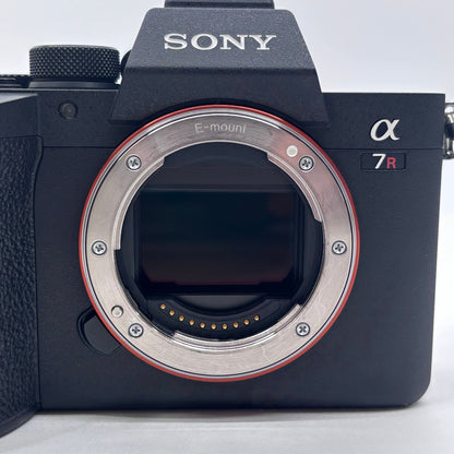 美品 SONY α7IV ボディ ILCE-7RM4 シャッター回数17,065回 【C8256-60】