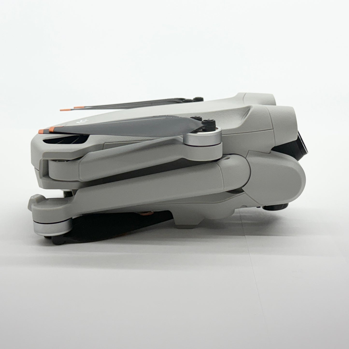 DJI Mini 3 Pro M16208&DJI MIni 3 Pro Fly More Kit Plus M16210 プロベラガード付き【C5268-120】