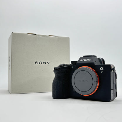 美品 SONY α7 V ILCE-7M5 ボディ シャッター回数7,087回【C8486-60】